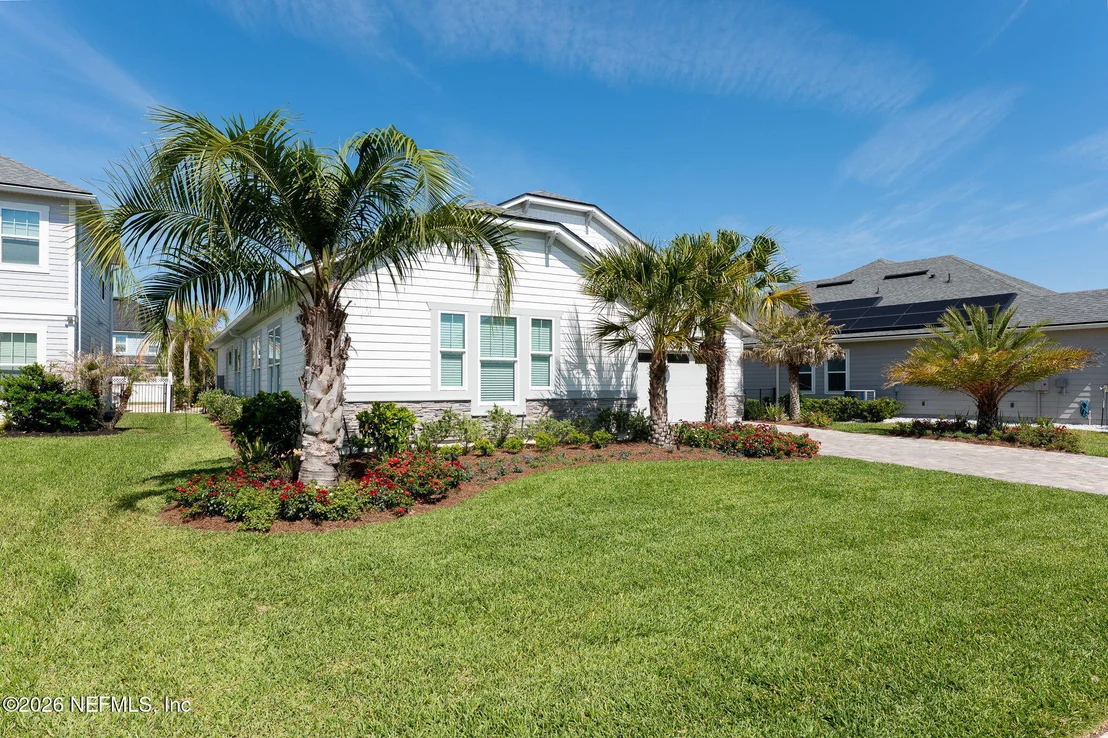Photo of 118 THORNTON Court