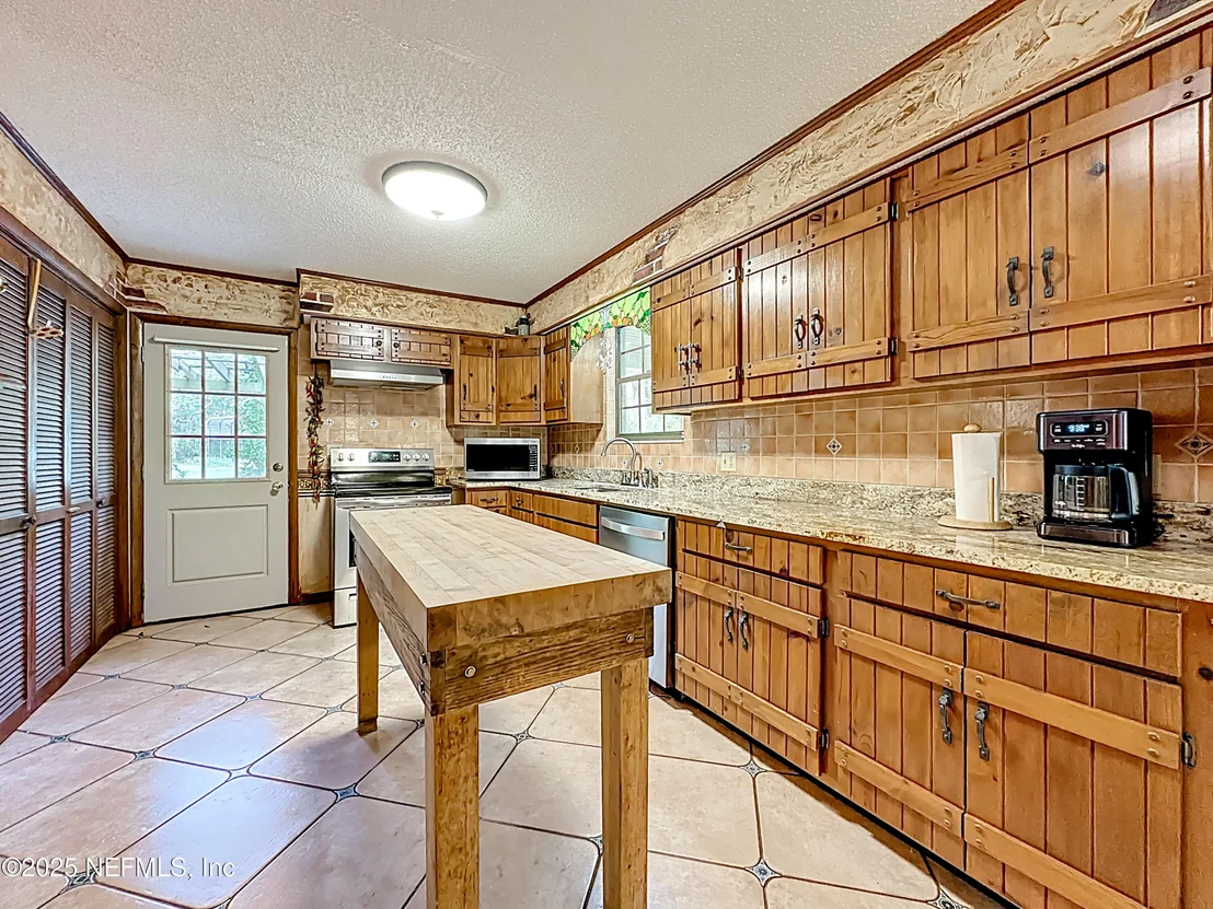 Photo of 35061 KAREN Road