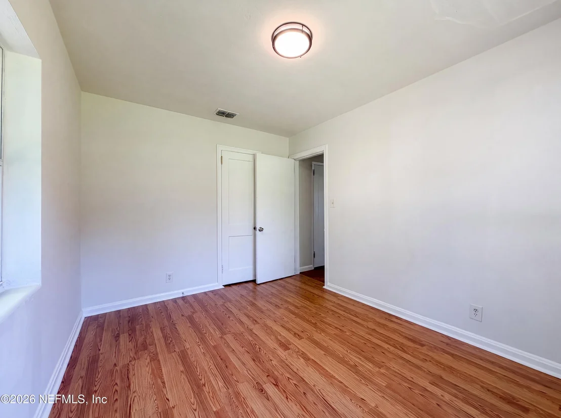 Photo of 5105 BANSHEE Avenue