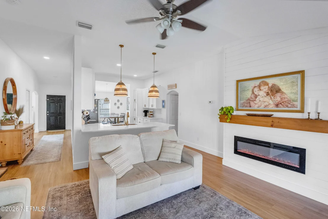 Photo of 9639 BEMBRIDGE MILL Drive
