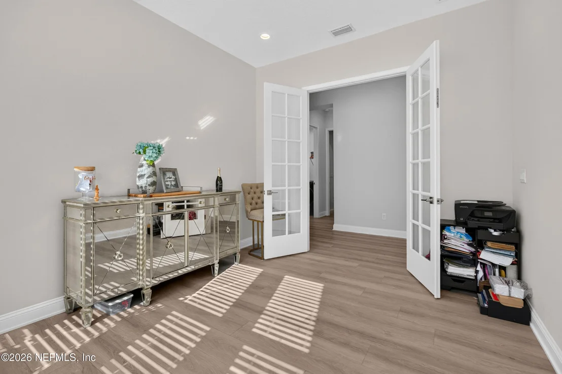 Photo of 483 COURTNEY CHASE Drive