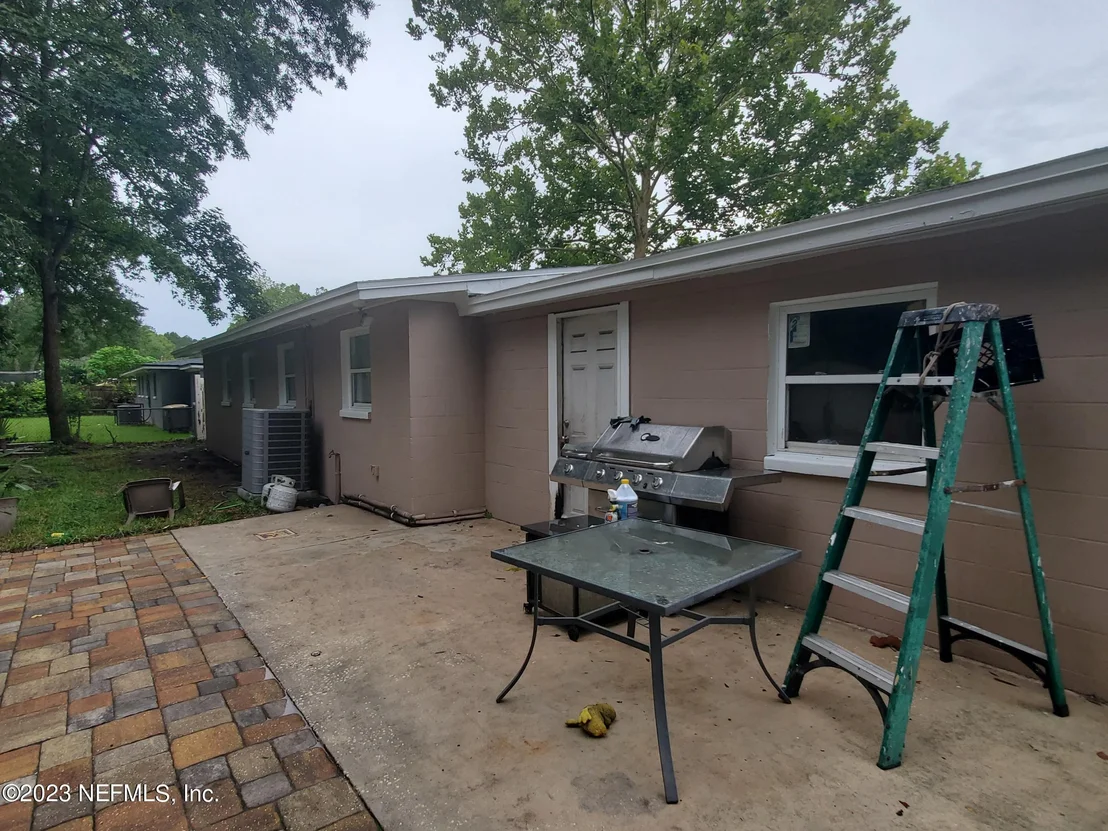 Photo of 6049 VERDES Road
