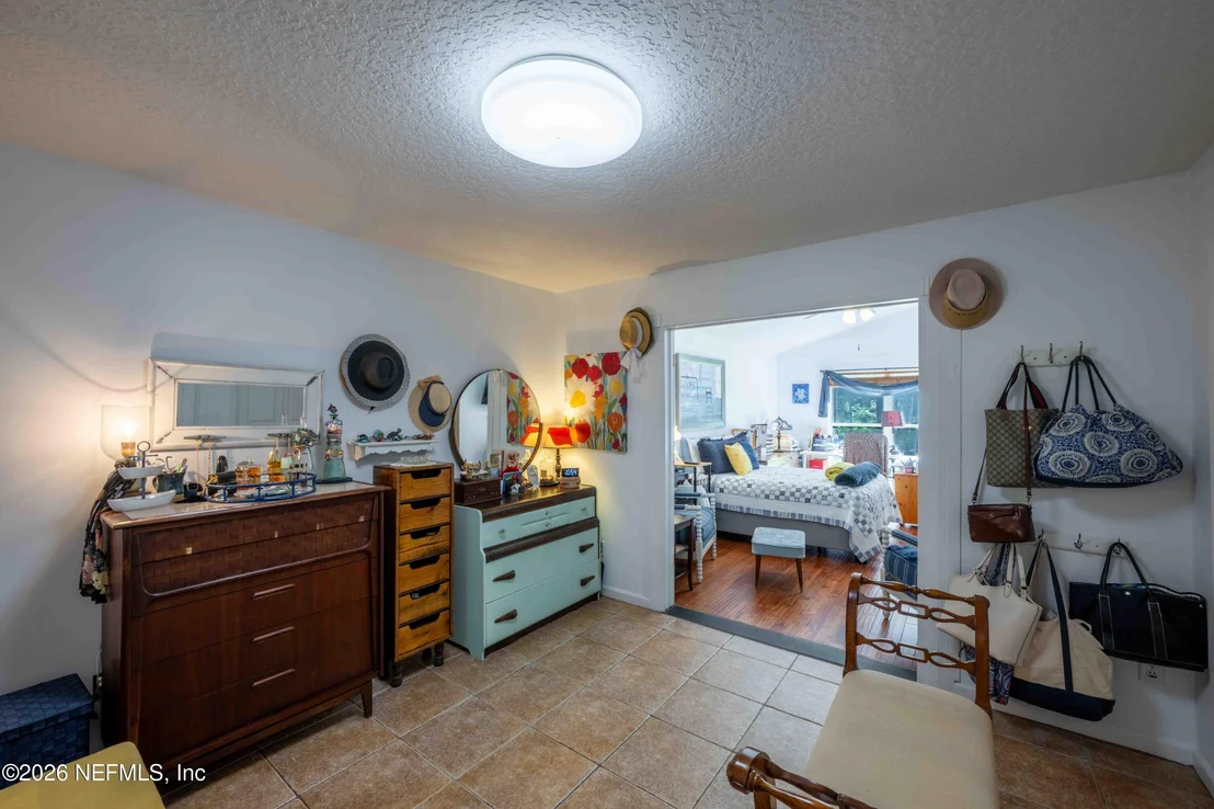 Photo of 838 WESTMINSTER Drive
