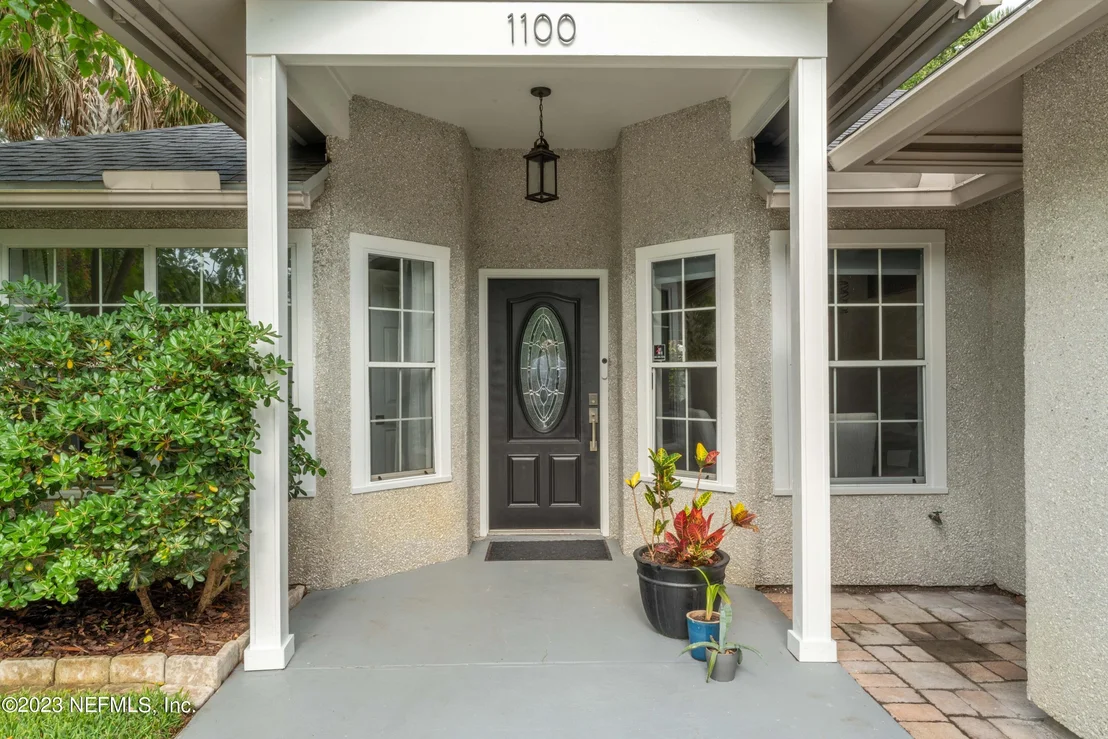 Photo of 1100 LINKSIDE Drive