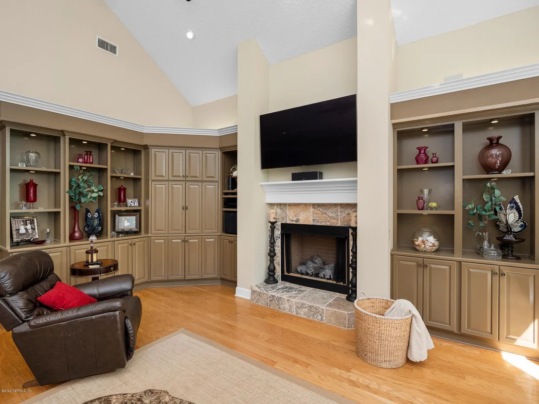 Photo of 13688 MARKHAM HILL Drive
