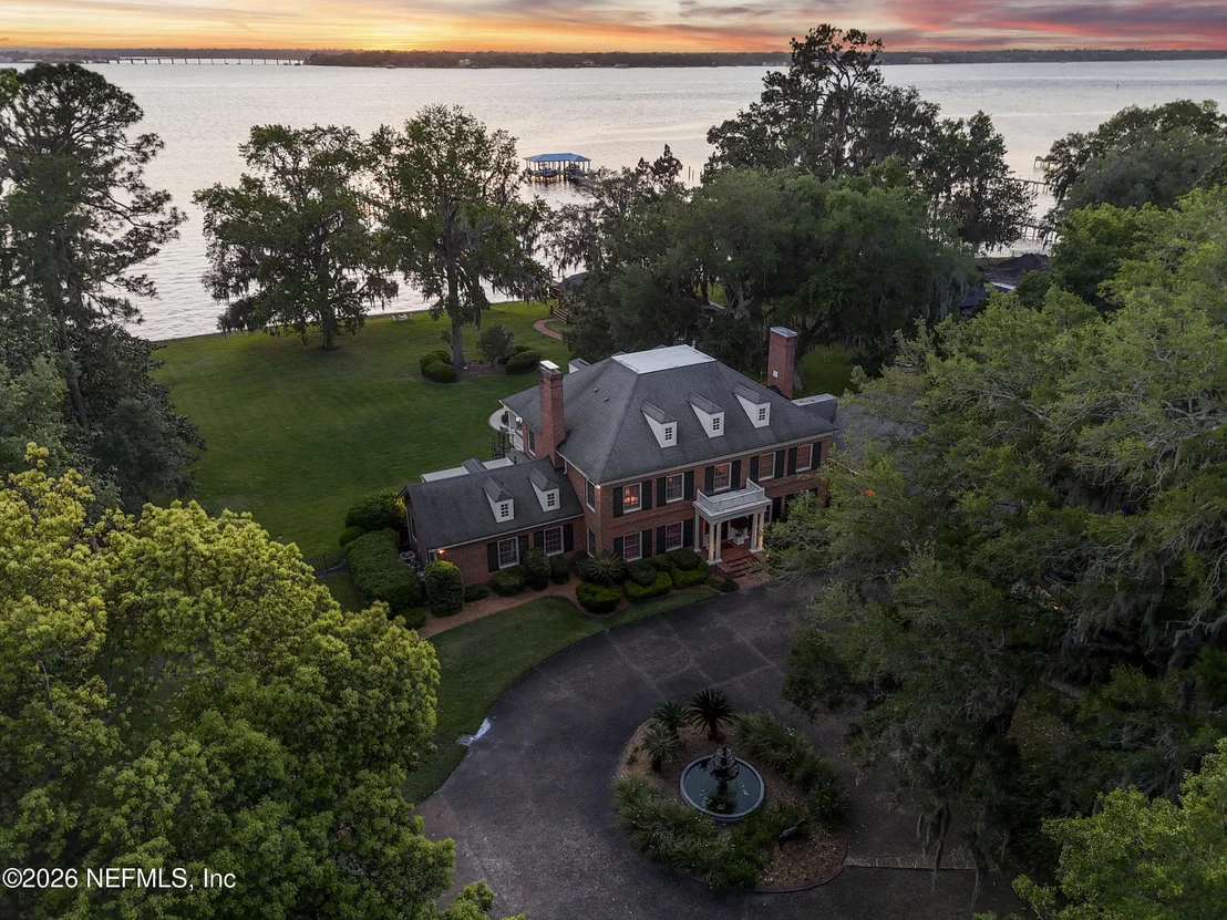 Photo of 13200 MANDARIN Road