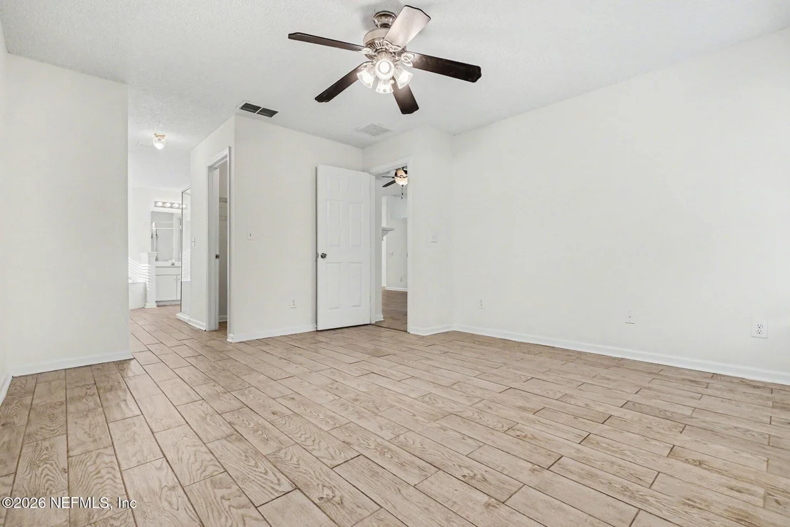 Photo of 1821 HEARTPINE Drive
