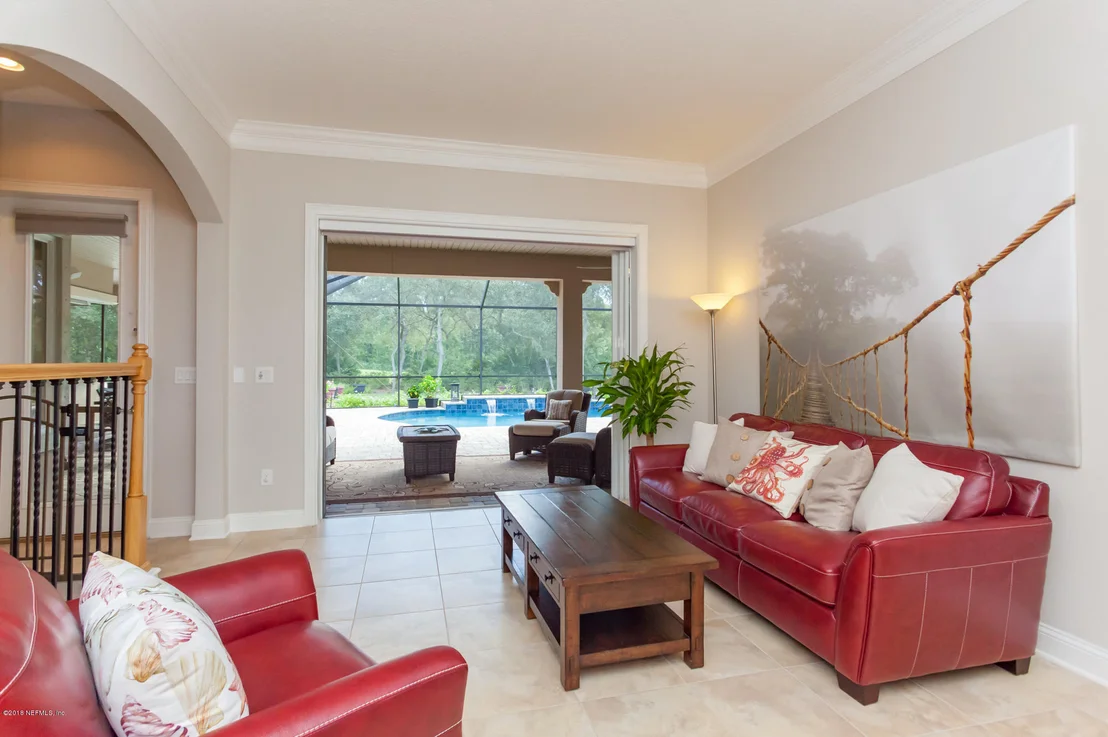 Photo of 216 VALE Drive