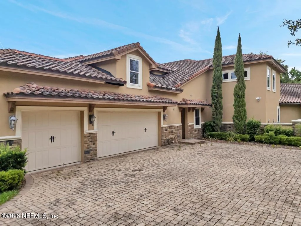 Photo of 164 N RIVER Drive