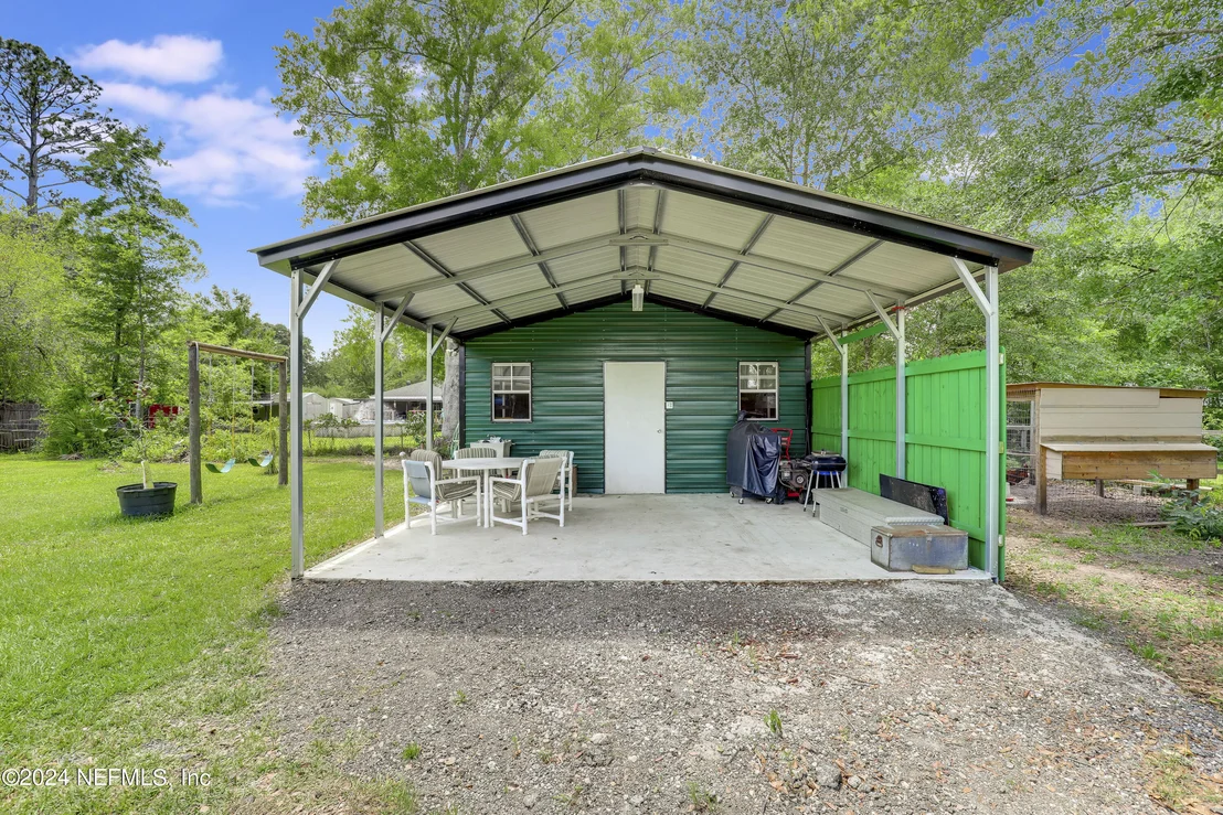 Photo of 540685 LEM TURNER Road