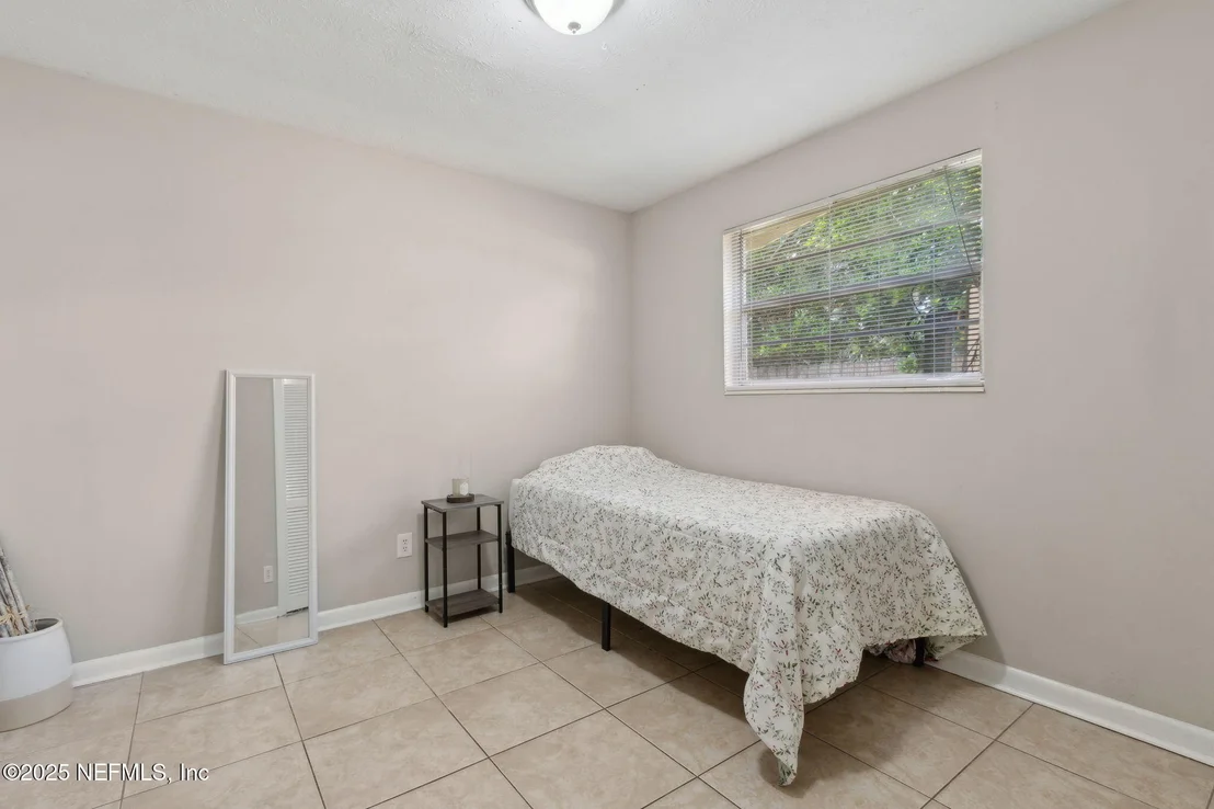 Photo of 2806 ANNETTE Circle