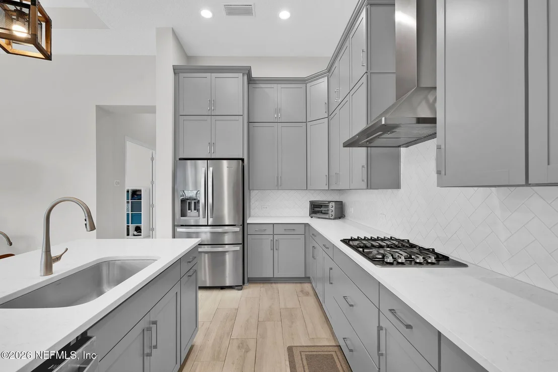 Photo of 644 NAVIGATORS Road