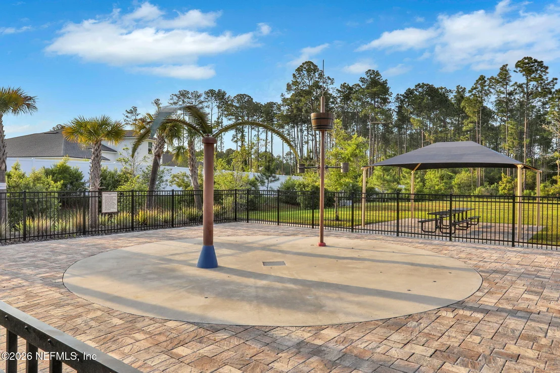 Photo of 550 BRAMBLY VINE Drive