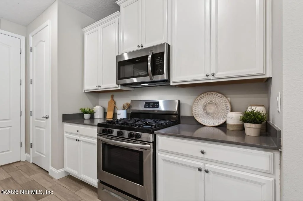 Photo of 383 SWEET OAK Way