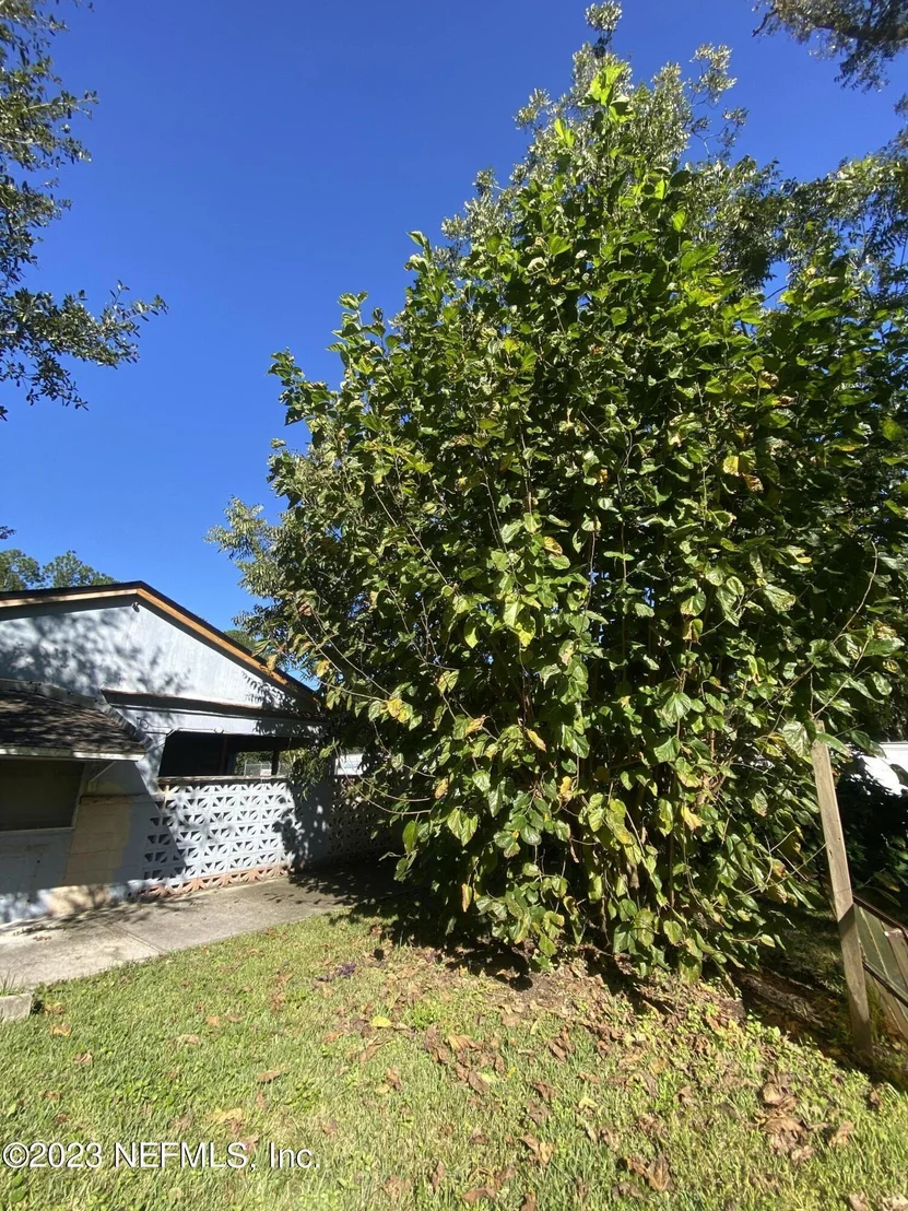 Photo of 4451 LINDER Avenue