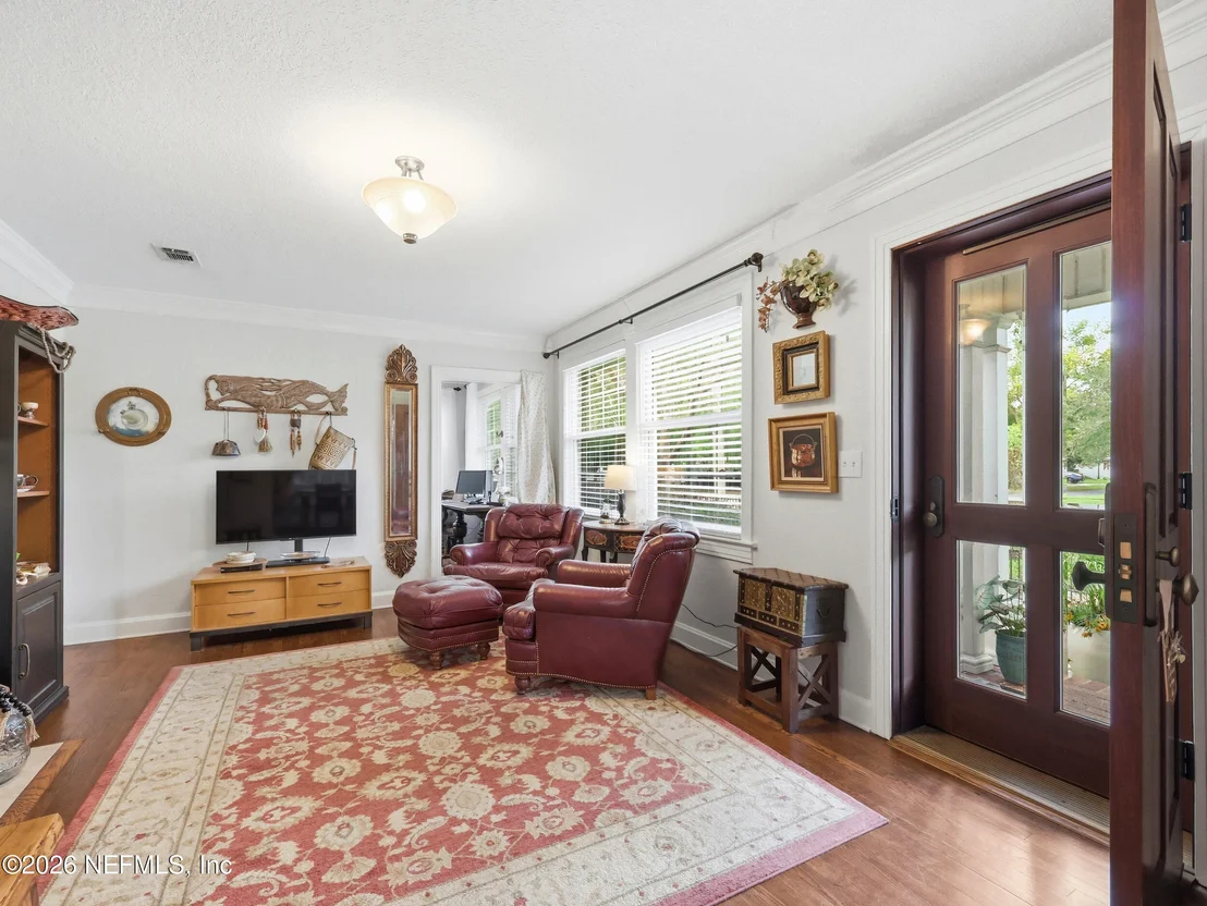 Photo of 2223 BAYVIEW Road