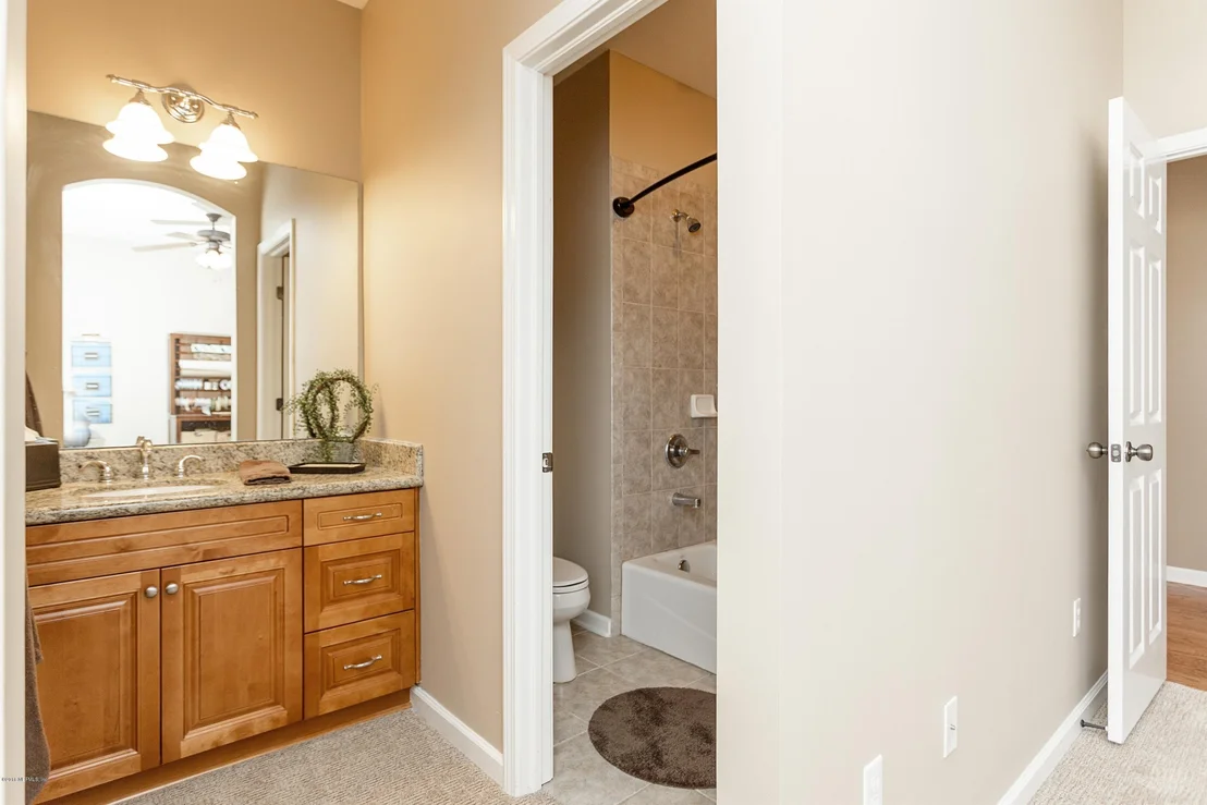 Photo of 465 SUMMERSET Drive