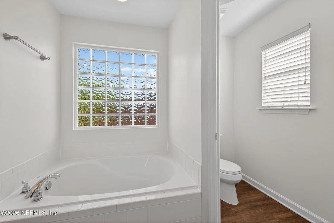 Photo of 304 N HIDDEN TREE Drive