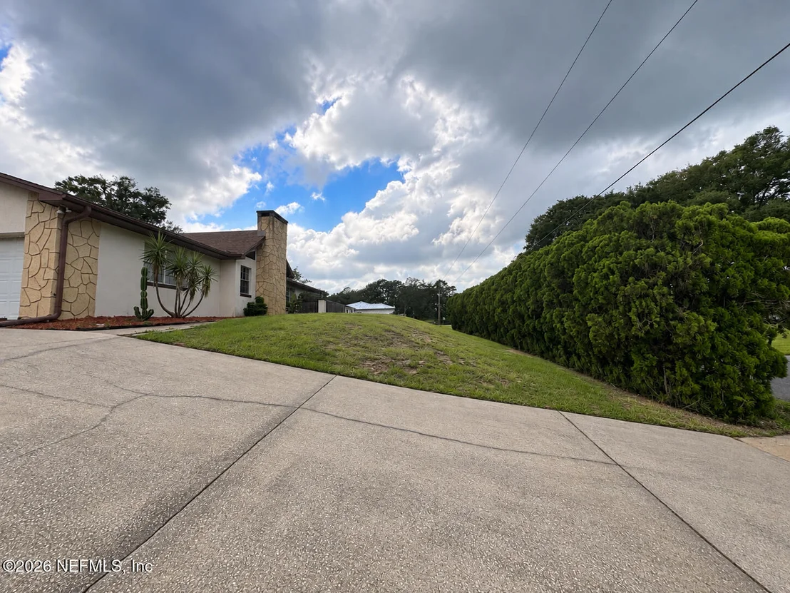 Photo of 118 BOBWHITE Road