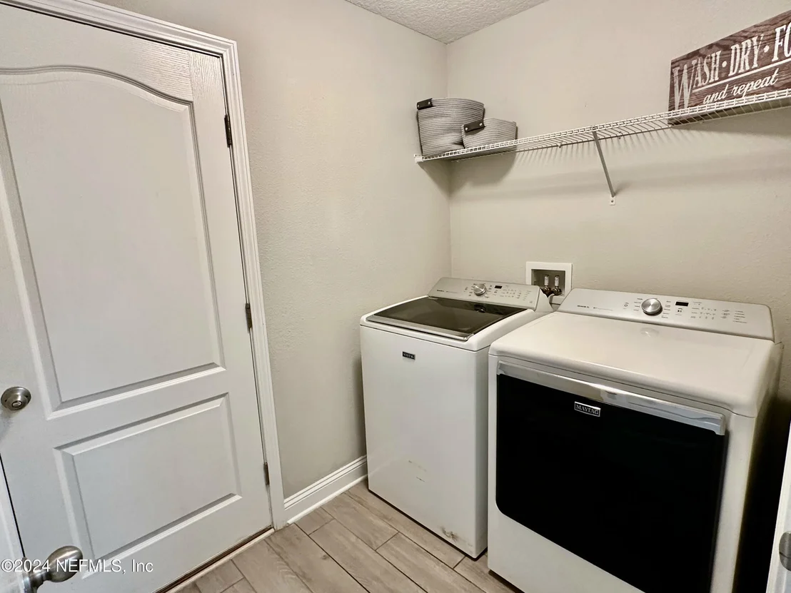 Photo of 1135 SHETLAND Drive