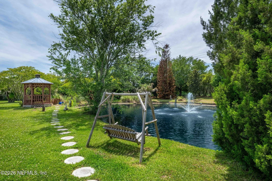 Photo of 8200 MORRISON Road