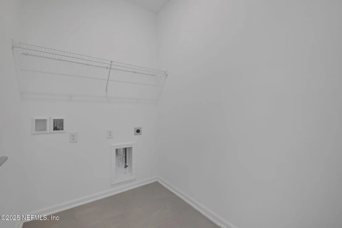 Photo of 674 FARMFIELD Drive