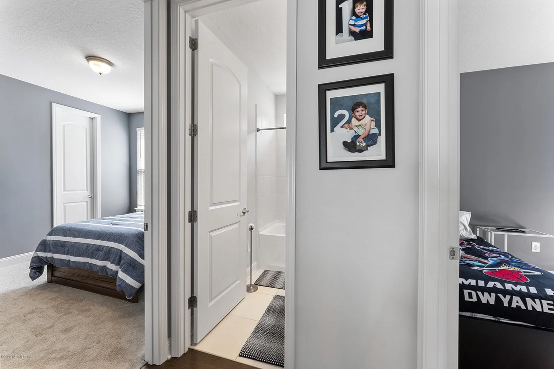 Photo of 4051 ARBOR MILL Circle