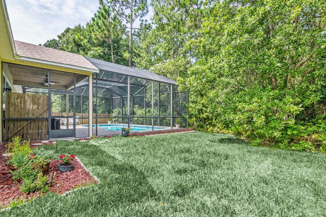 Photo of 221 JOHNS GLEN Drive
