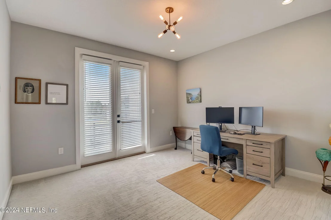 Photo of 10152 SILVERBROOK Trail