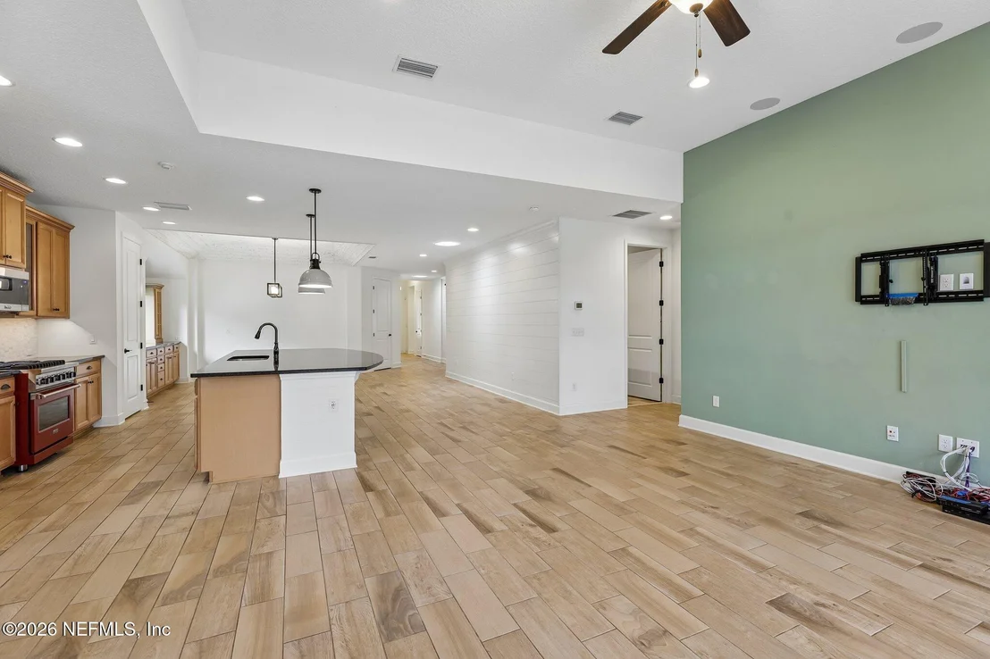 Photo of 122 PINE MANOR Drive