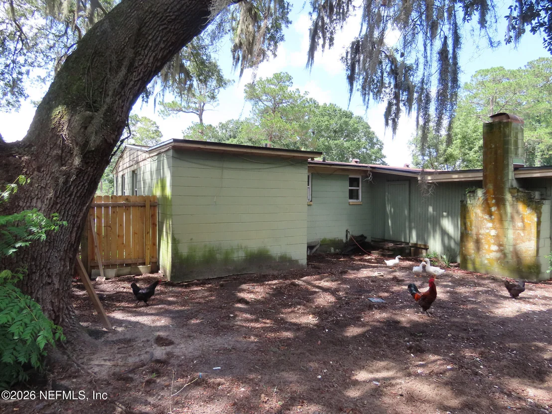 Photo of 2295 LAKE Drive