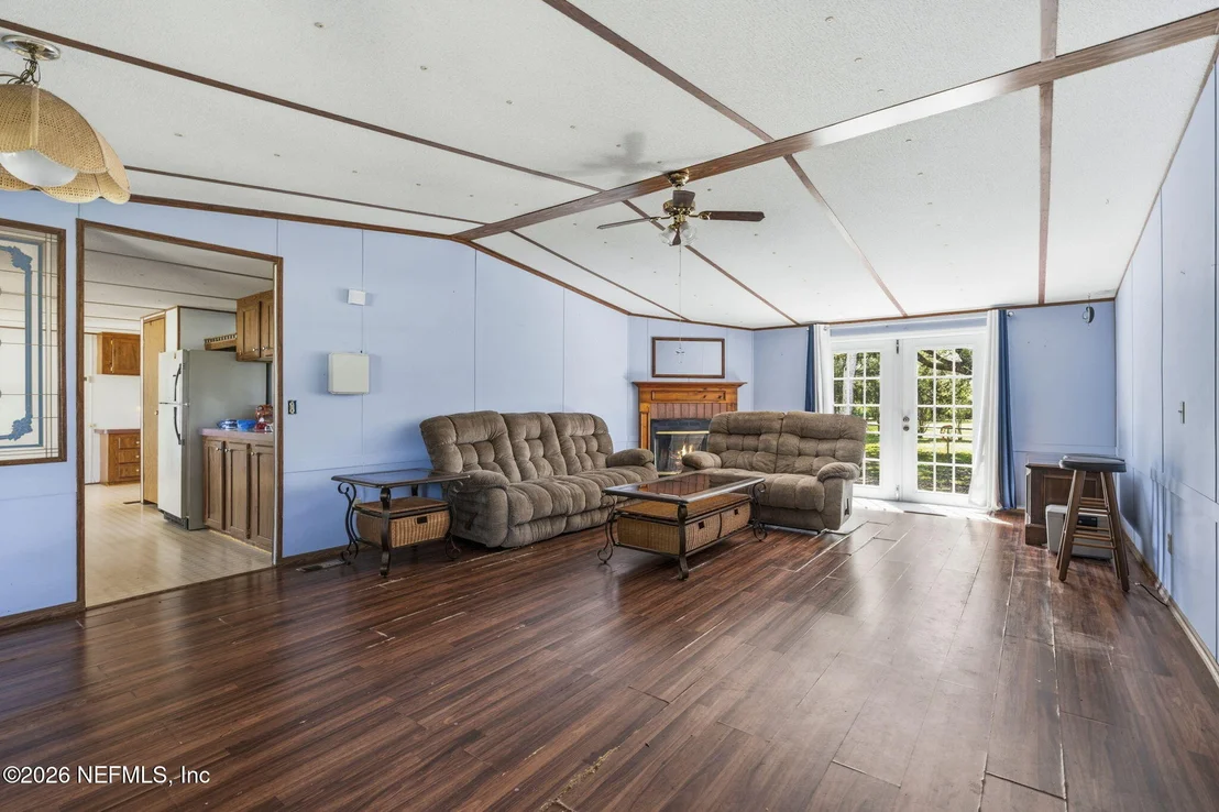 Photo of 2072 SARA LYNN Drive