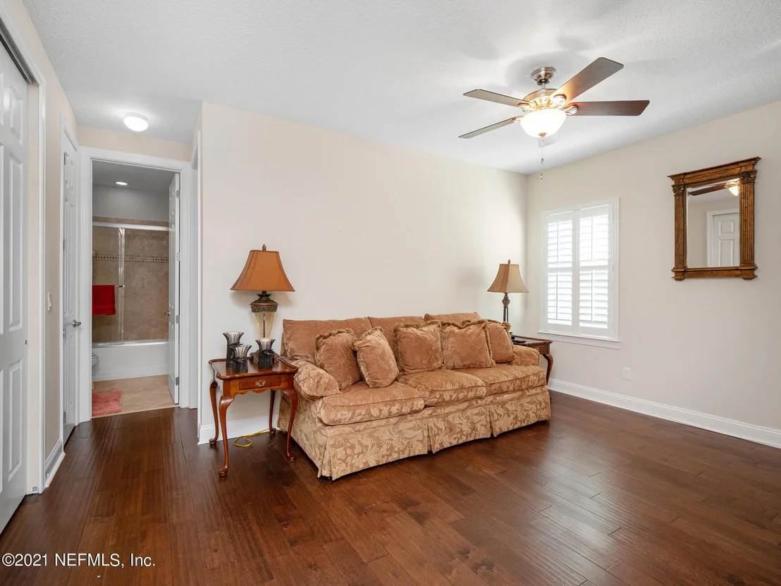Photo of 237 GULFSTREAM Way