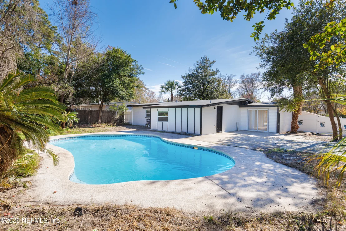 Photo of 203 RIO Road
