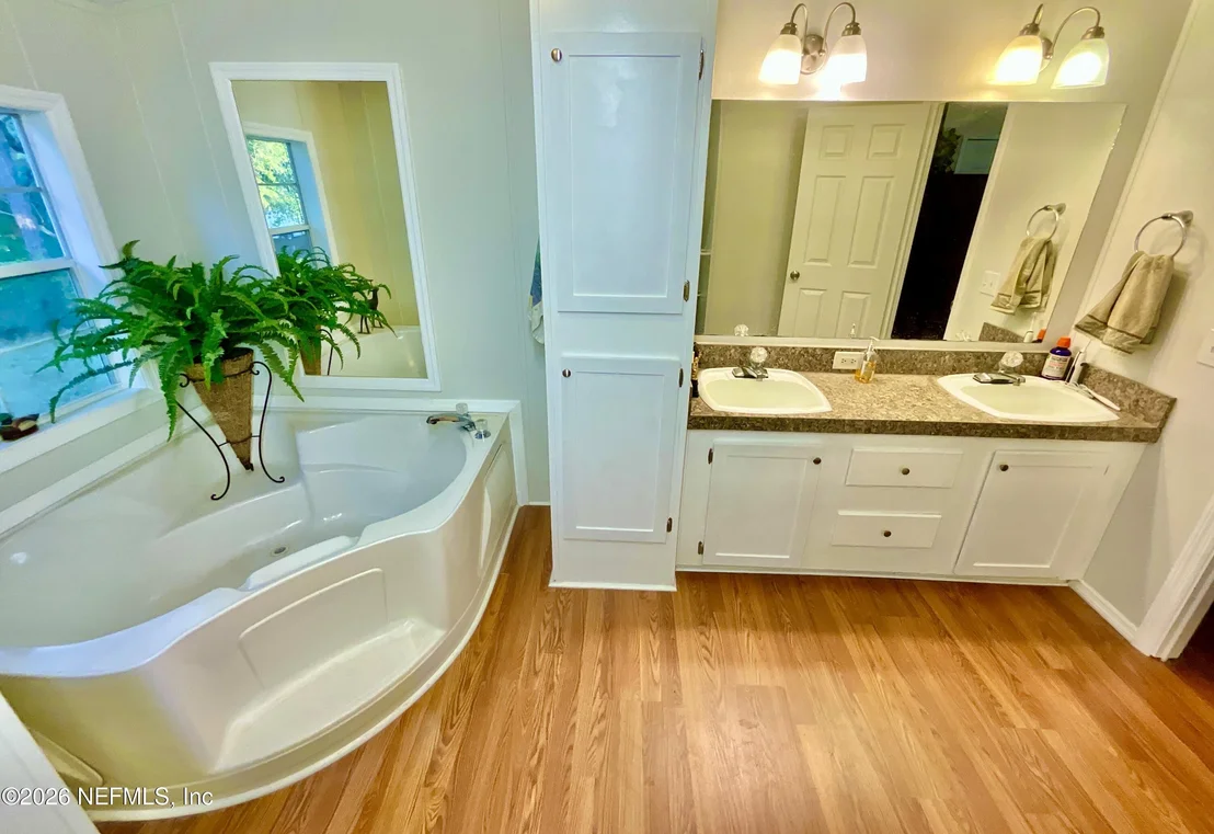 Photo of 129 CRYSTAL LAKE Drive