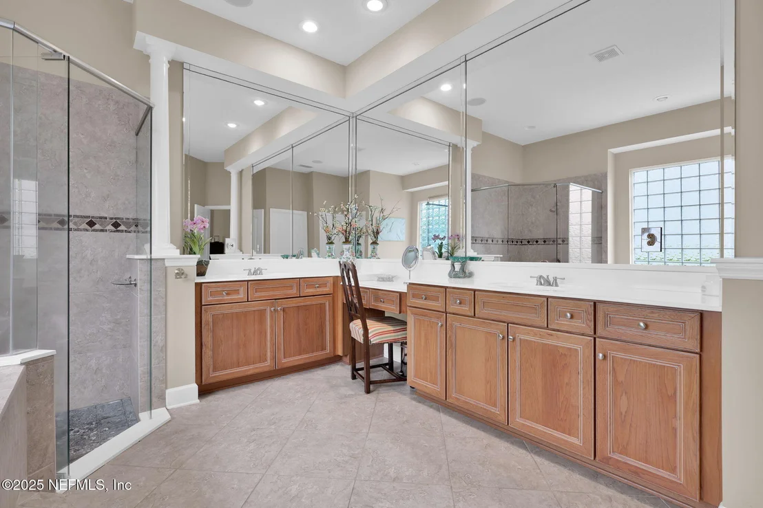 Photo of 159 LA MESA Drive