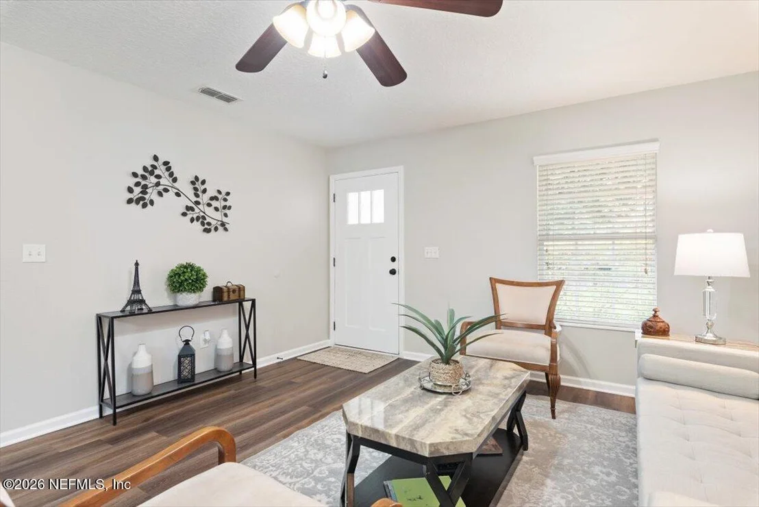 Photo of 6237 SYRINGA Lane