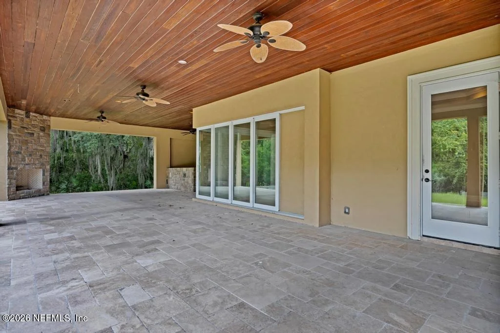 Photo of 164 N RIVER Drive