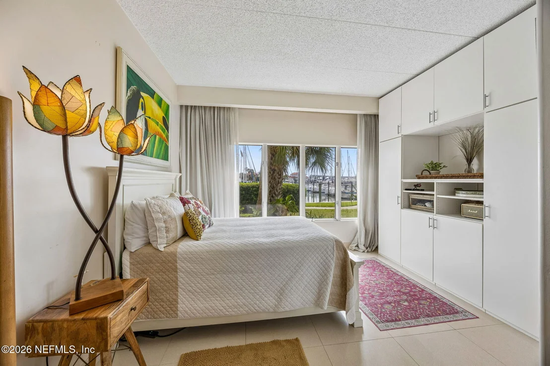 Photo of Unit 3101 at 3101 HARBOR Drive