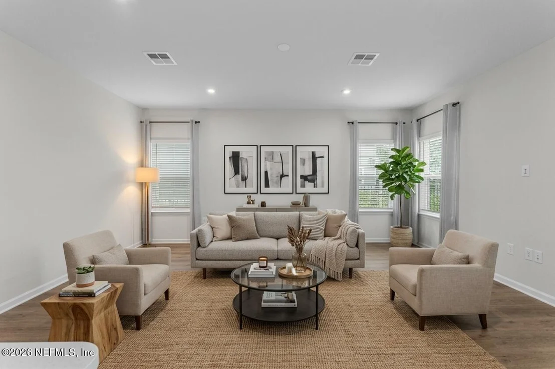 Photo of 226 TOWER Court