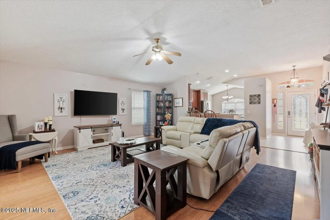 Photo of 184 SOUTHLAKE Drive