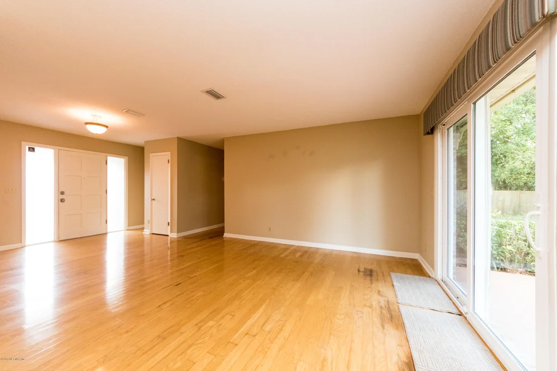 Photo of 9541 WHITTINGTON Drive