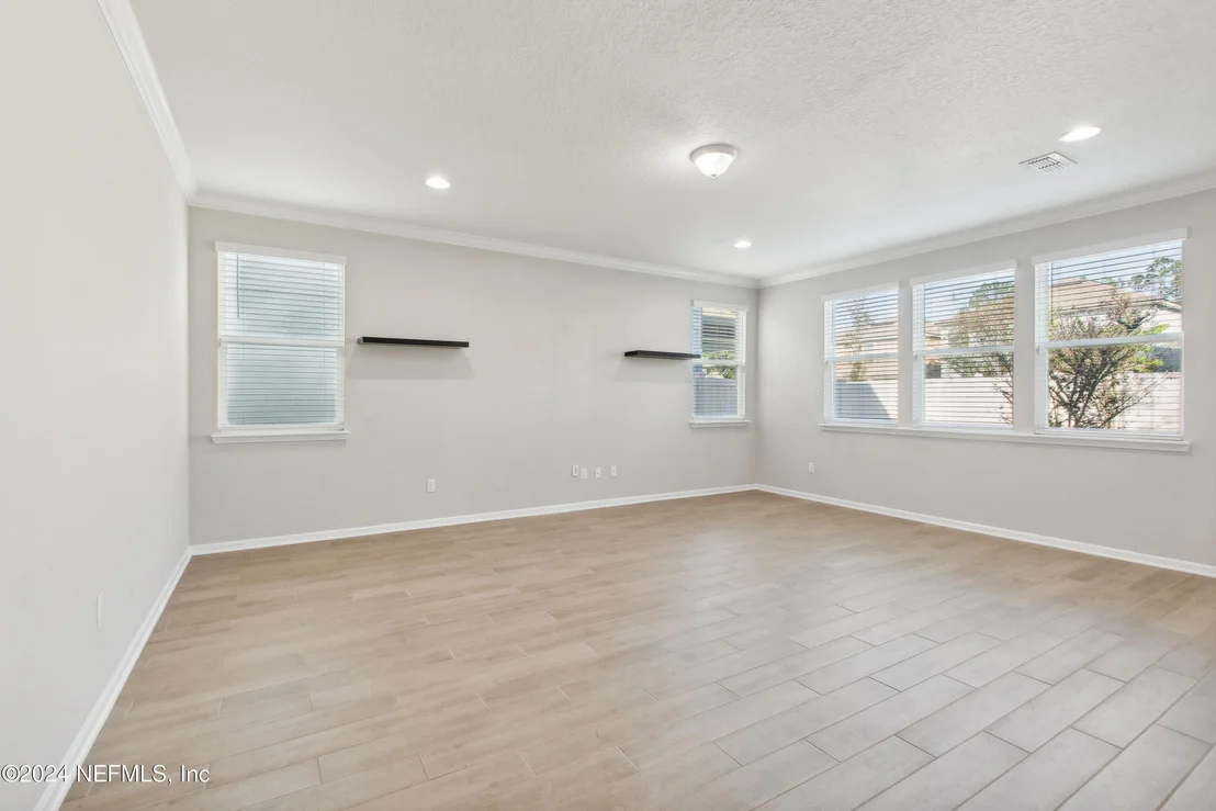 Photo of 8139 DANCING FOX Street