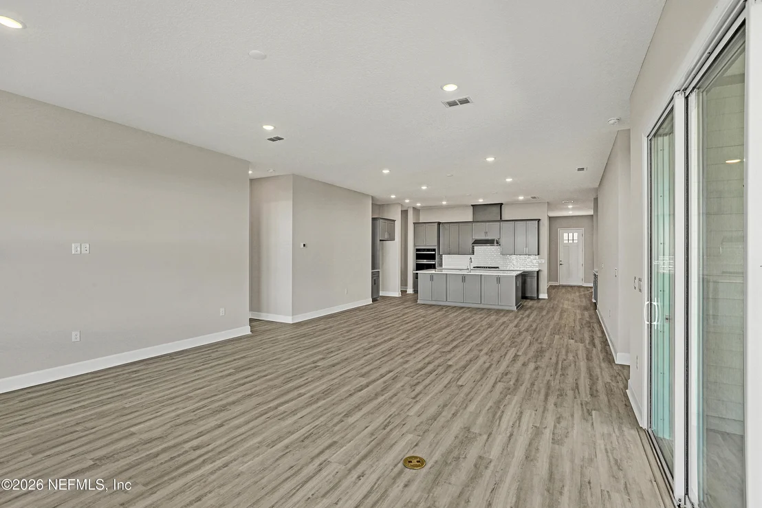 Photo of 487 KNOTTED BIRCH Avenue
