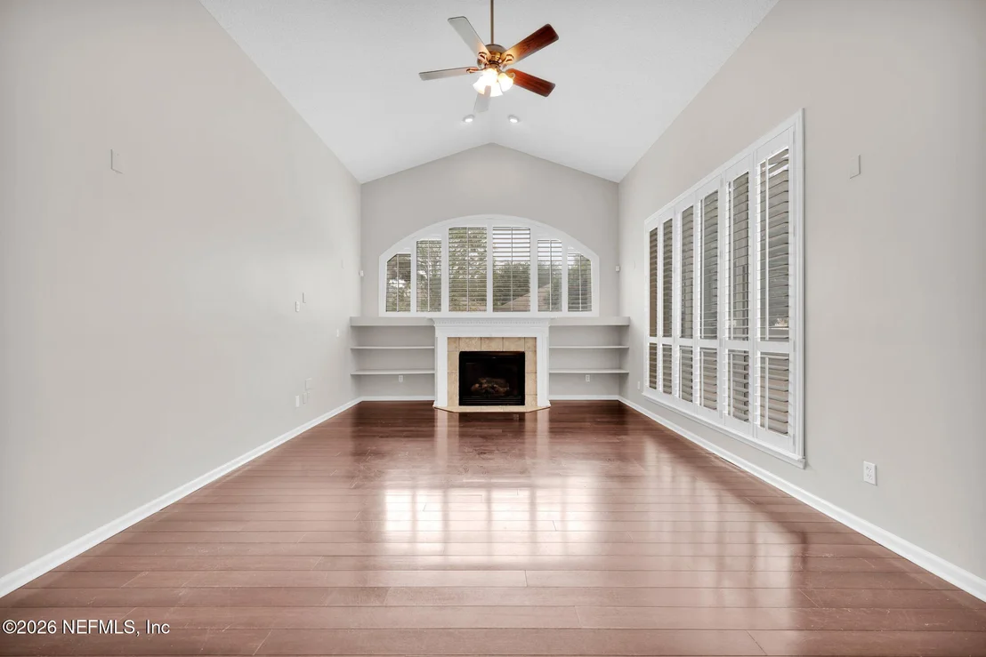 Photo of 879 SONGBIRD Drive