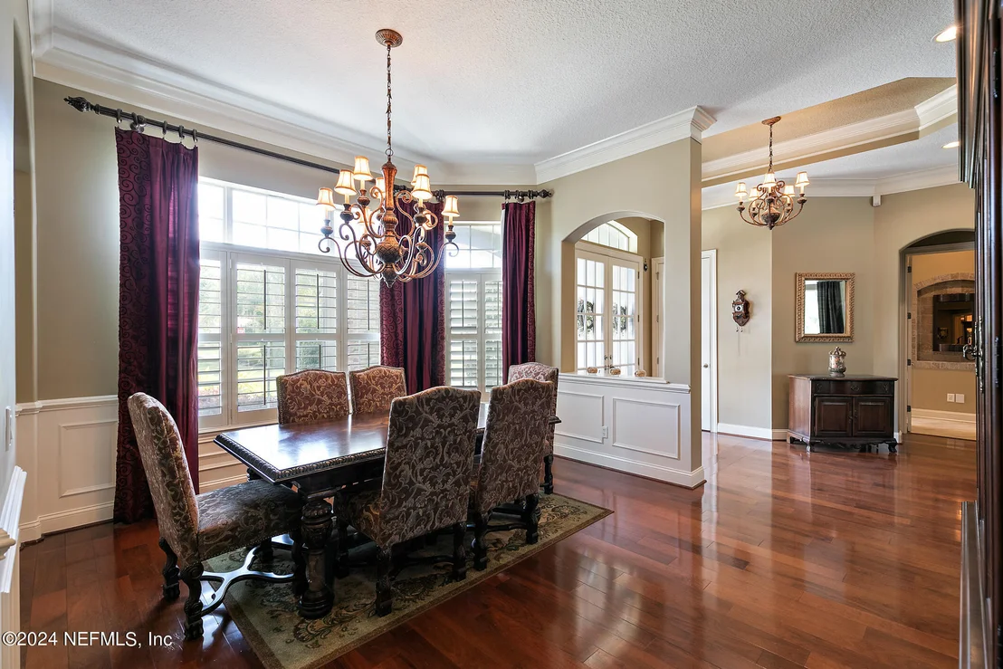 Photo of 329 SUMMERSET Drive