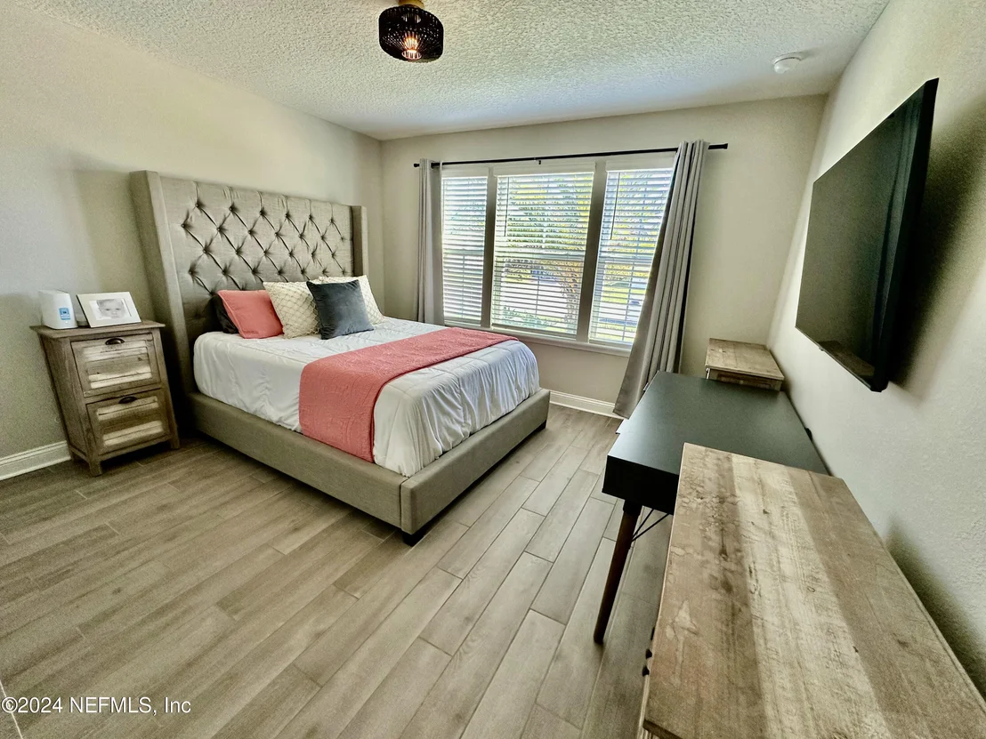 Photo of 1135 SHETLAND Drive