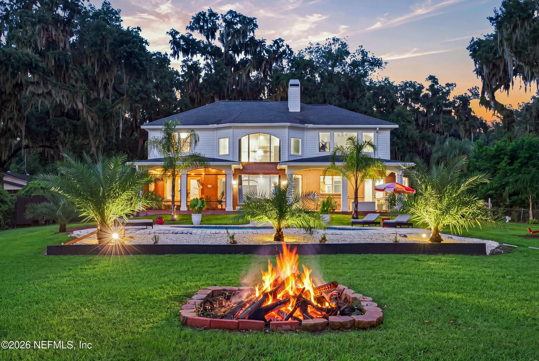 Photo of 120 RUSTIC OAKS Lane