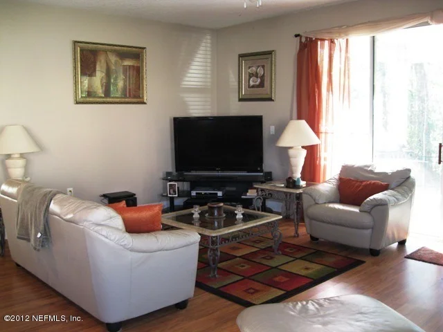 Photo of 721 SPRUCE PINE