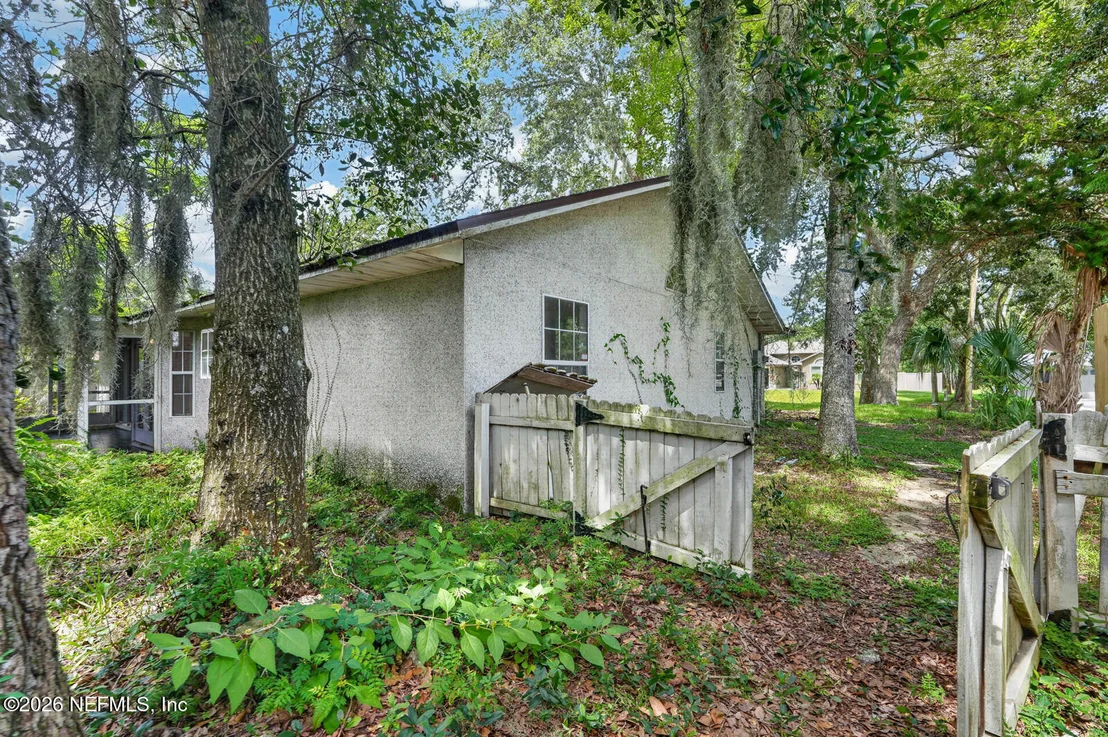 Photo of 108 MOHEGAN Road